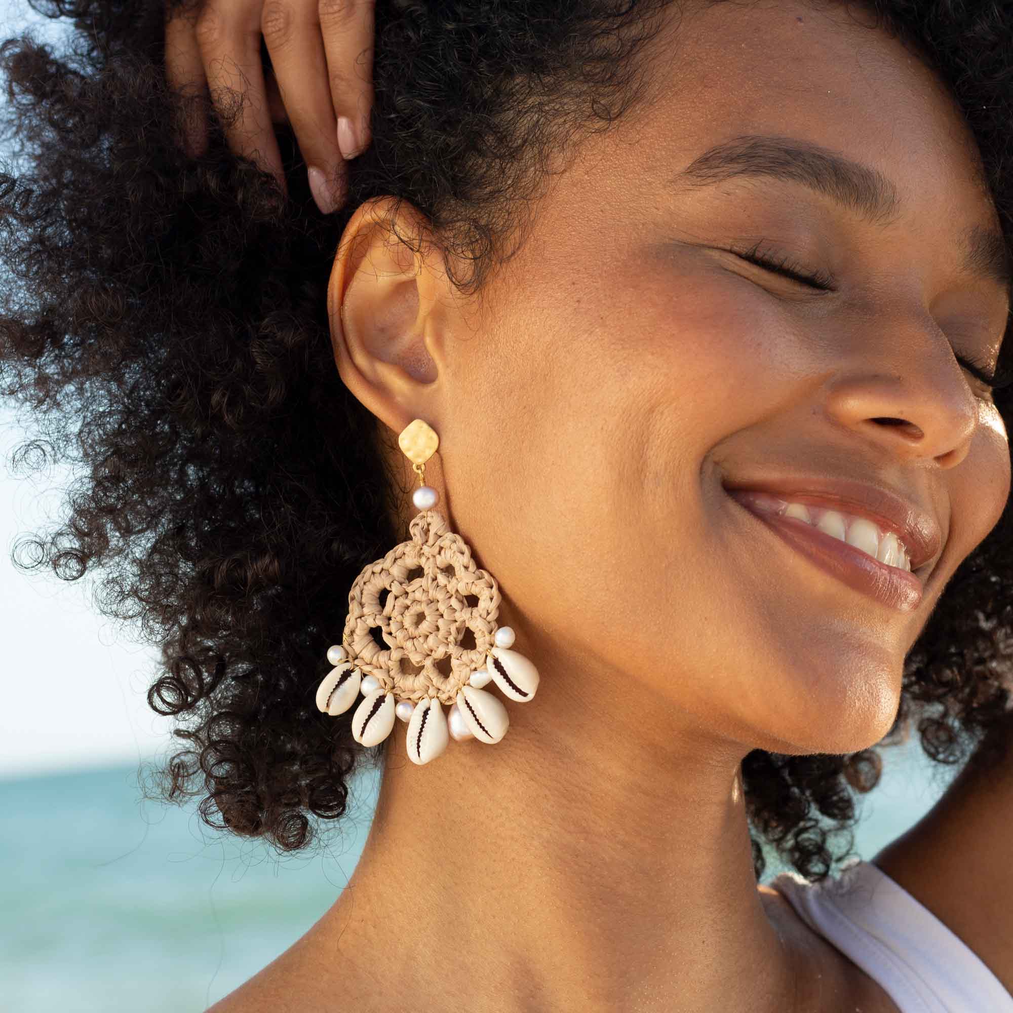 Daydreamer Crochet Shell Earrings - Image 2