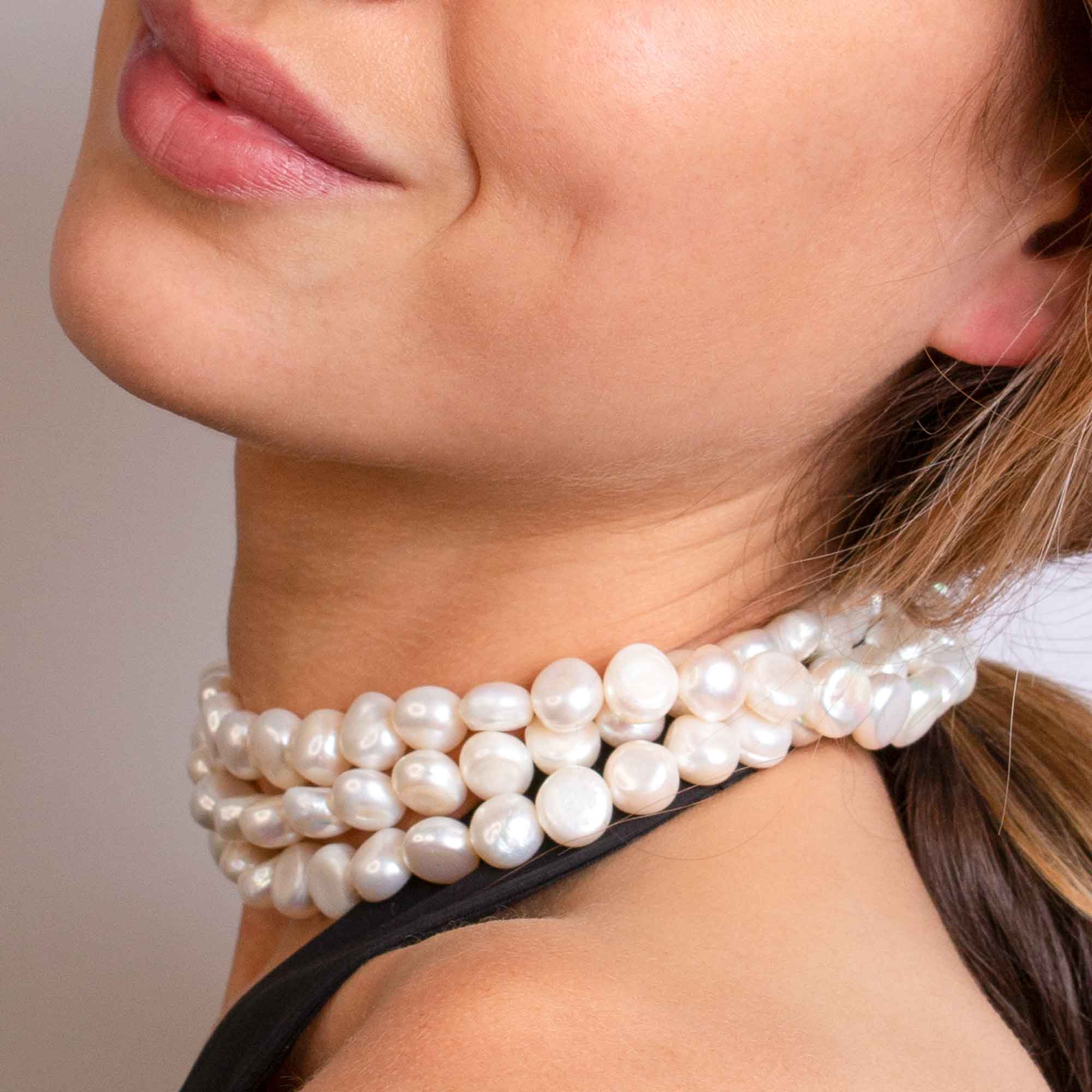 Mabelle 3-Strand Pearl Choker Necklace - Image 3