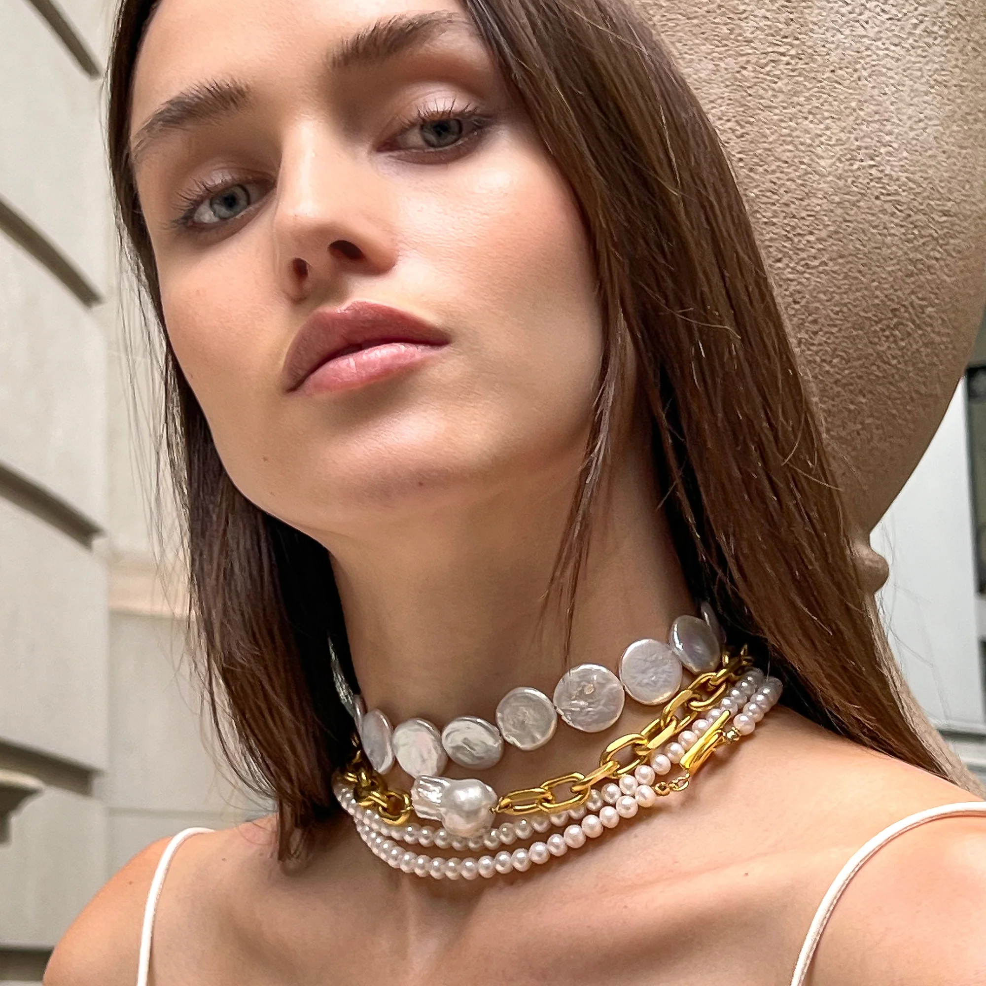 Tessa Coin Pearl Choker Necklace - Image 5